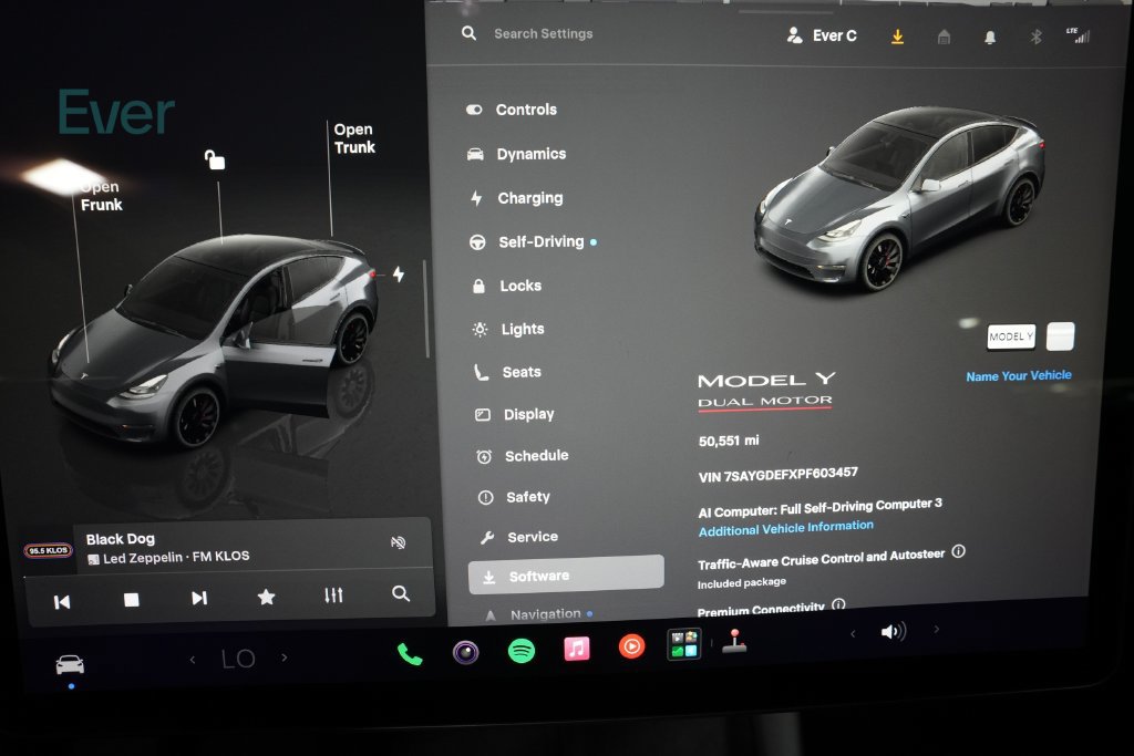 Used 2023 Tesla Model Y Performance AWD/4WD image 7