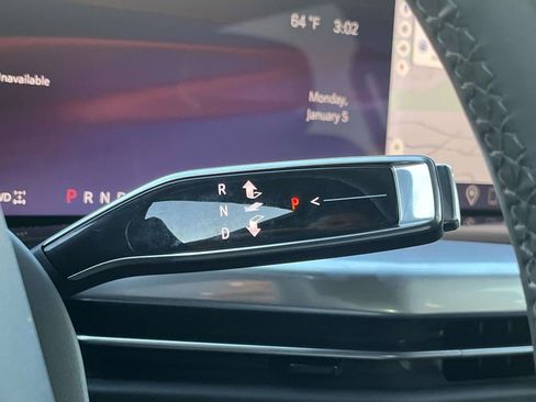 New 2026 Cadillac Escalade Luxury image 36