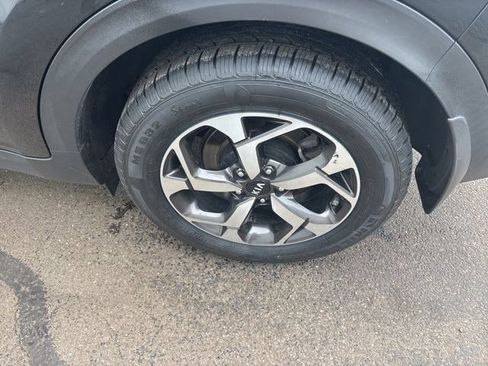 Used 2022 Kia Sportage LX FWD image 43