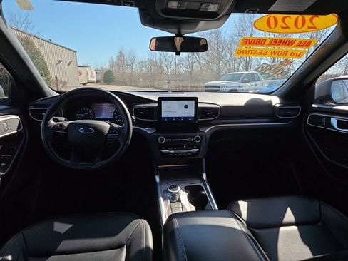 Used 2020 Ford Explorer XLT w/ Equipment Group 202A image 31