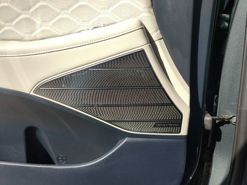 Used 2022 Hyundai Palisade Calligraphy image 18