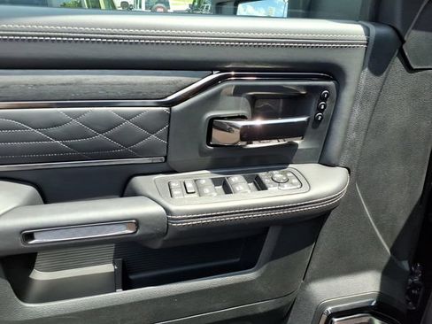 New 2026 RAM 2500 Limited AWD/4WD image 5