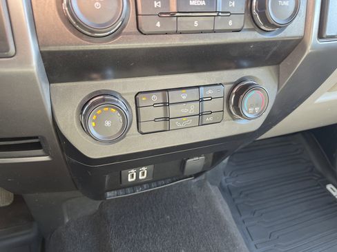 Used 2020 Ford F150 XLT image 18