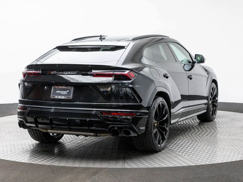 Used 2022 Lamborghini Urus image 20