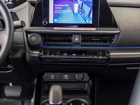 Used 2026 Toyota Prius XLE FWD image 35