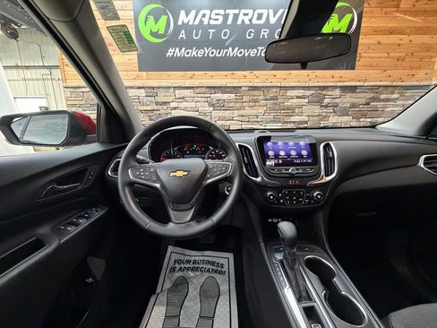 Used 2024 Chevrolet Equinox LT AWD/4WD image 17