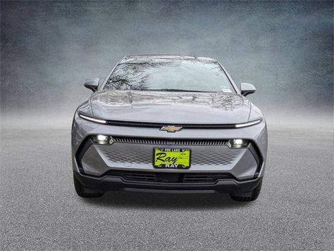 New 2026 Chevrolet Equinox EV LT image 9