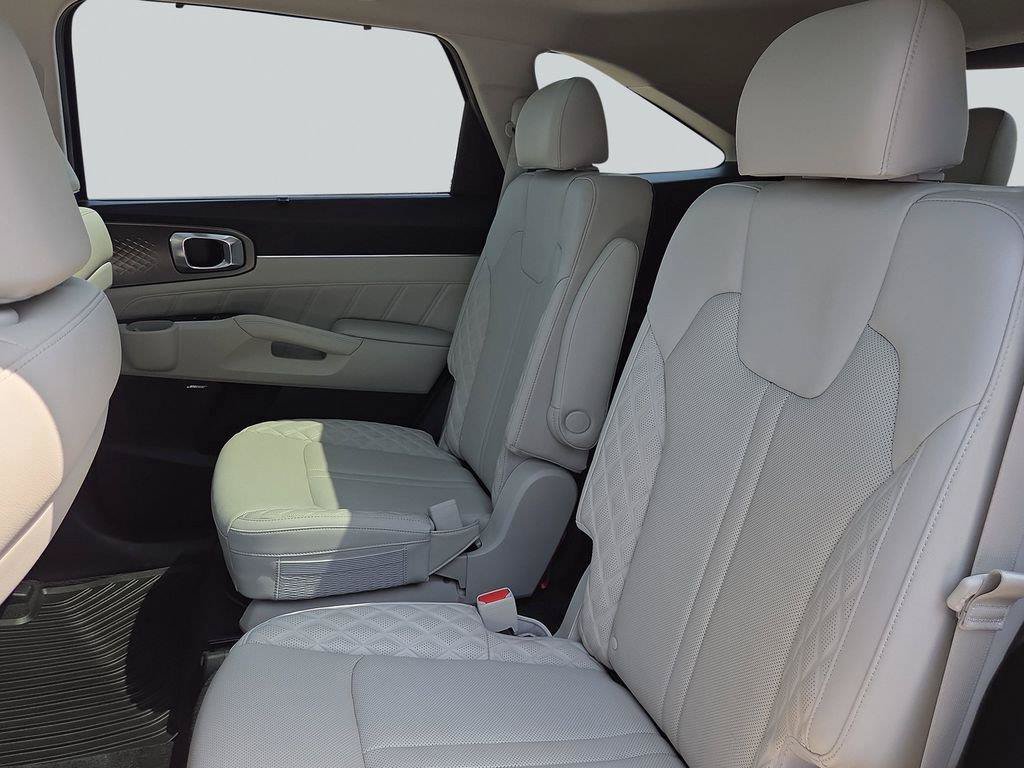 Used 2023 Kia Sorento SX AWD/4WD image 28