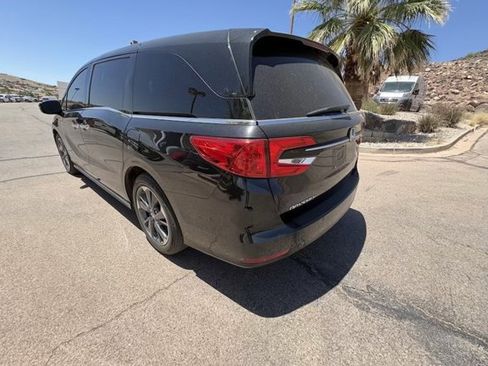 Used 2022 Honda Odyssey Elite image 3
