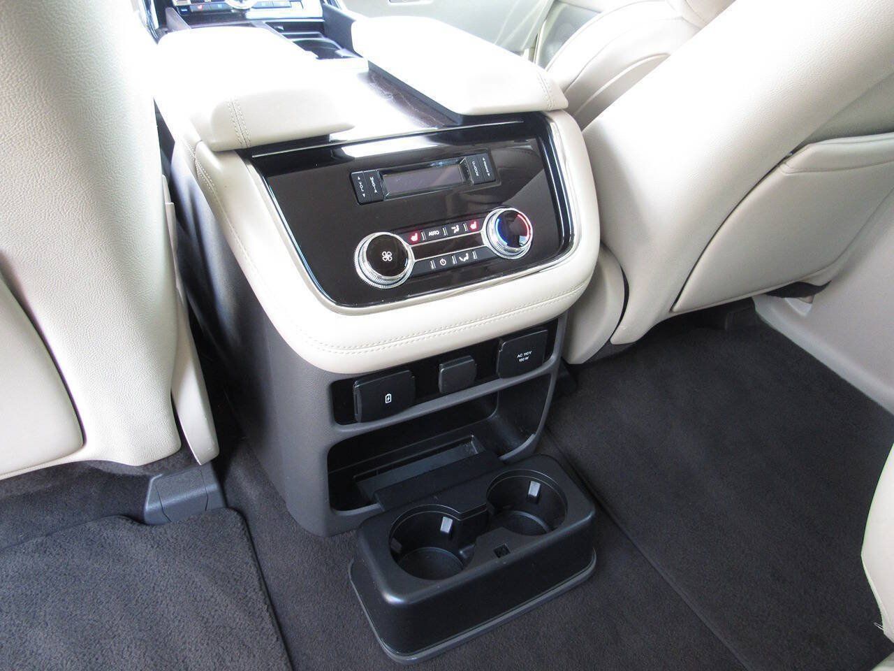 Used 2019 Lincoln Navigator Reserve w/ Cargo Package AWD/4WD image 34