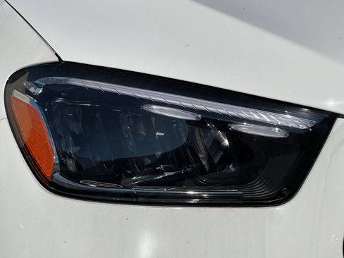 Used 2025 Mercedes-Benz GLE 580 4MATIC image 10