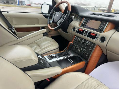 Used 2011 Land Rover Range Rover HSE LUX image 53