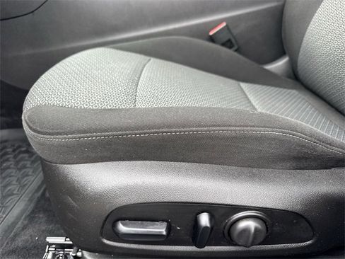 Used 2018 Buick Regal Preferred w/ Sights and Sounds Package image 11