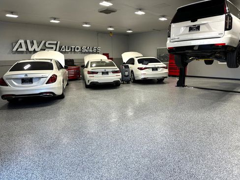 Used 2014 Jeep Grand Cherokee SRT image 45