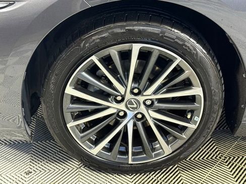 Used 2023 Lexus ES 300h 300h image 13
