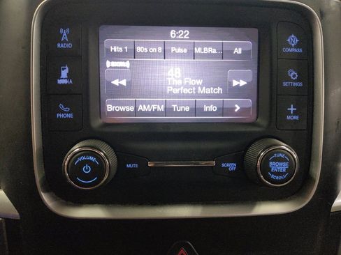 Used 2021 RAM 1500 Classic SLT image 25