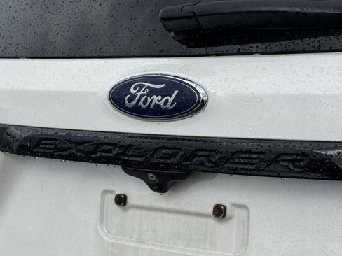 Used 2016 Ford Explorer Sport image 21