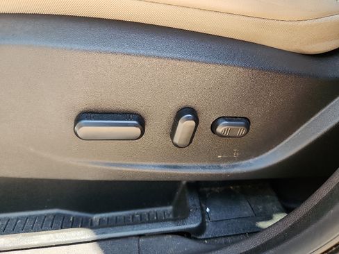 Used 2019 Ford Escape SEL AWD/4WD image 14