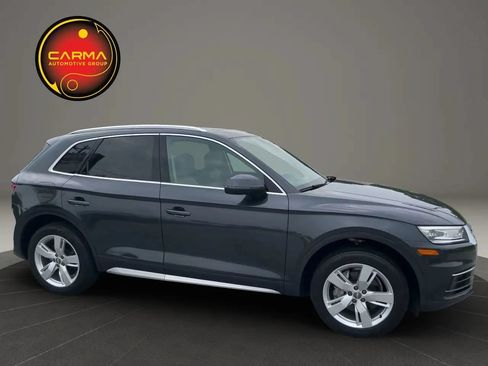 Used 2019 Audi Q5 2.0T Premium w/ Convenience Package AWD/4WD image 9