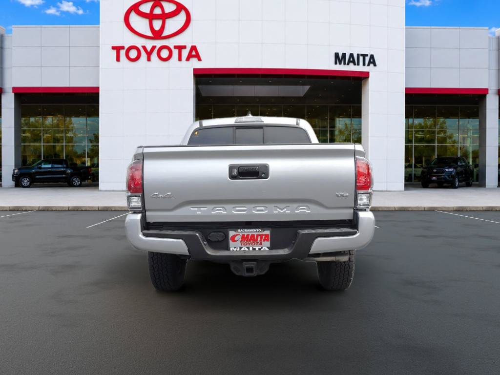 Used 2021 Toyota Tacoma SR AWD/4WD image 4