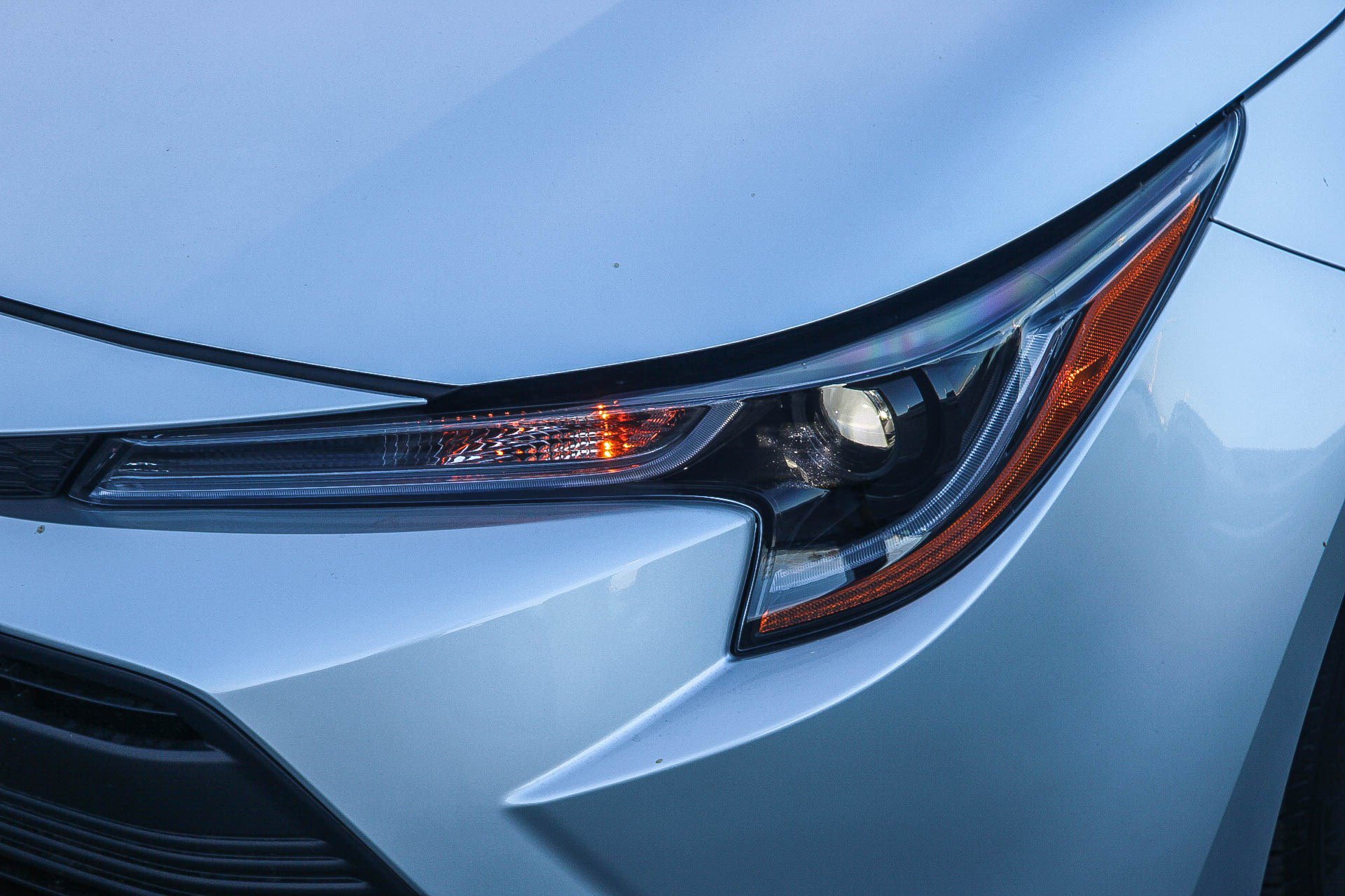New 2027 Toyota Corolla LE w/ LE Premium Package FWD image 5