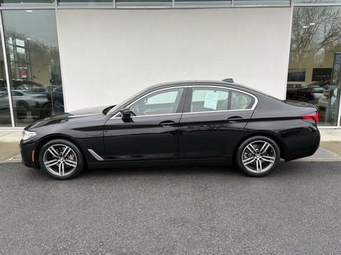 Certified 2023 BMW 530i xDrive w/ Convenience Package image 2