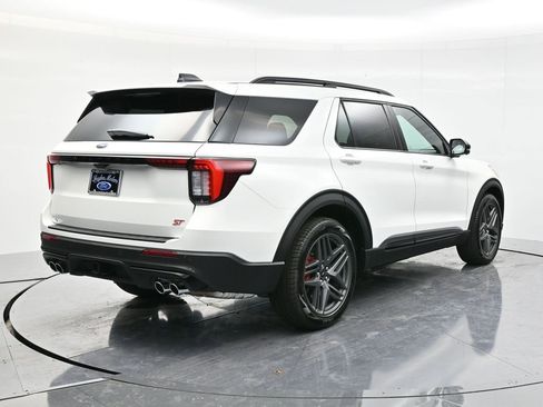 New 2026 Ford Explorer ST w/ Sun And Sound Package image 5