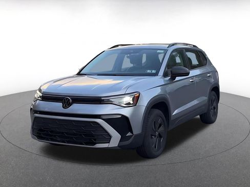 Used 2025 Volkswagen Taos S FWD image 7