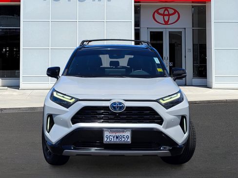 Used 2023 Toyota RAV4 XSE AWD/4WD image 2