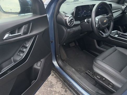 Used 2025 Chevrolet Equinox LT w/ Convenience Package II AWD/4WD image 24