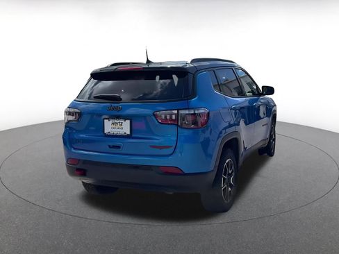 Used 2025 Jeep Compass Trailhawk image 12