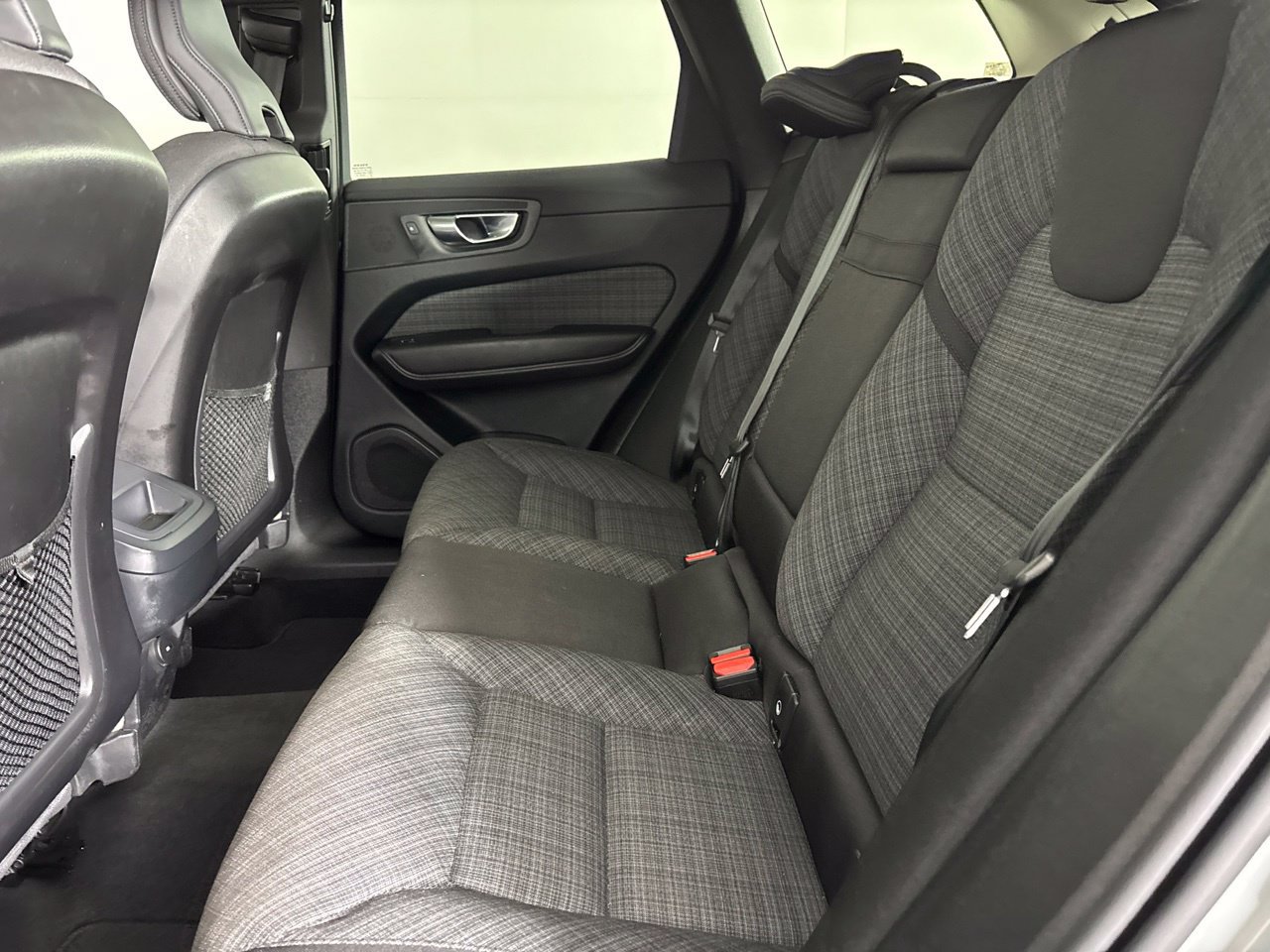 Used 2024 Volvo XC60 B5 Core AWD/4WD image 24