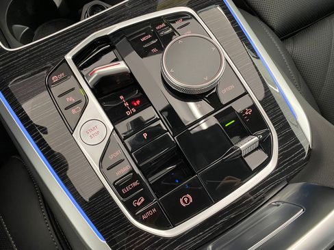 New 2026 BMW X5 xDrive50e w/ M Sport Package image 19