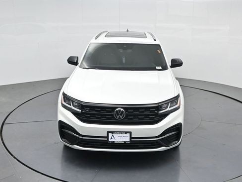 Used 2023 Volkswagen Atlas Cross Sport SEL R-Line AWD/4WD image 36