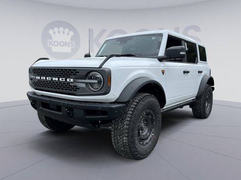 New 2025 Ford Bronco Badlands image 1