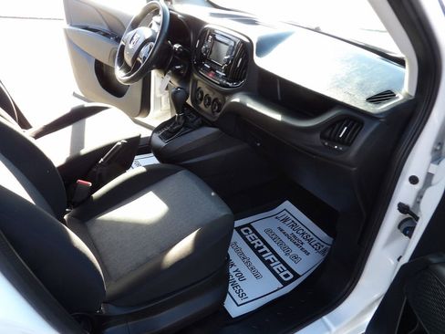 Used 2019 RAM ProMaster City Tradesman SLT image 27