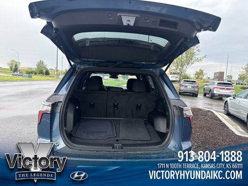 Used 2026 Chevrolet Equinox LT AWD/4WD image 12