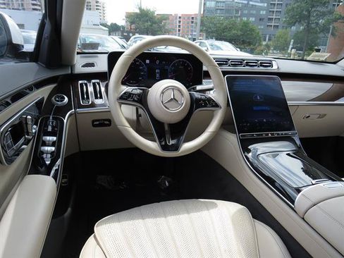 Certified 2023 Mercedes-Benz S 500 4MATIC image 10