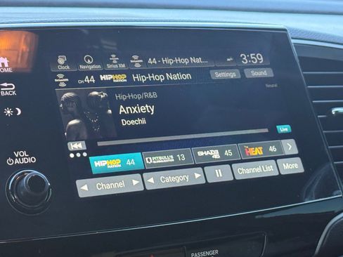 Used 2023 Honda Passport Elite image 17