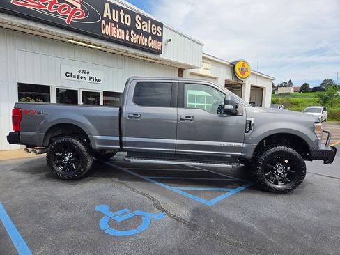 Used 2021 Ford F250 Lariat w/ Lariat Value Package AWD/4WD image 9