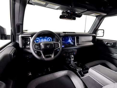 Used 2025 Ford Bronco 4-Door w/ Sasquatch Package AWD/4WD image 23