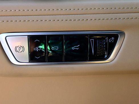 New 2025 Cadillac Escalade IQ Luxury 2 image 16