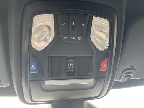 Used 2025 RAM 1500 Warlock AWD/4WD image 11