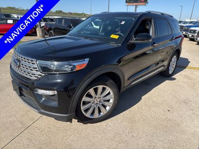 Used 2022 Ford Explorer Limited w/ Limited Technology Package