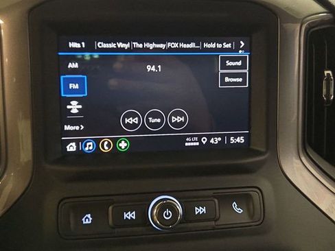 Used 2024 Chevrolet Silverado 1500 Custom Trail Boss w/ LPO, Dark Essentials Package AWD/4WD image 16