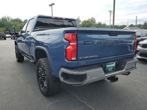 Used 2025 Chevrolet Silverado 2500 LTZ w/ LTZ Plus Package AWD/4WD image 4