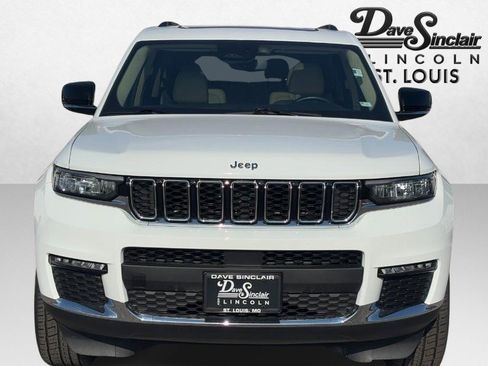 Used 2022 Jeep Grand Cherokee L Limited AWD/4WD image 2