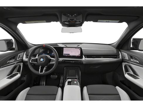New 2026 BMW X2 M35i w/ Technology Package AWD/4WD image 5