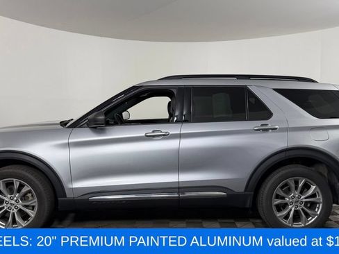 Used 2020 Ford Explorer XLT w/ Equipment Group 202A AWD/4WD image 5