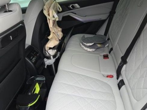 Used 2024 BMW X5 sDrive40i w/ Premium Package RWD image 4